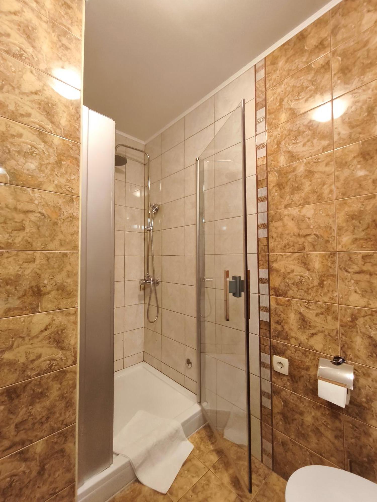 Apartments Rustica Makarska Exterior photo