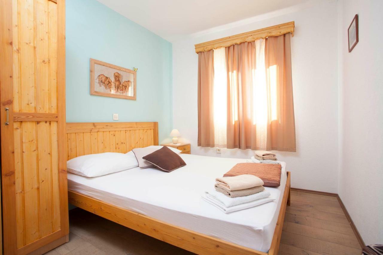 Apartments Rustica Makarska Exterior photo